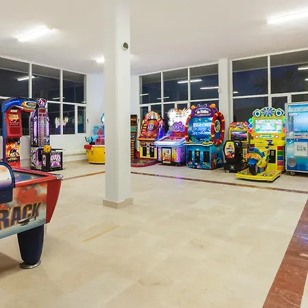 Globales Playa Εστεπόνα