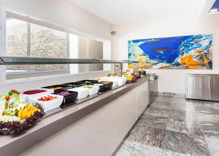 Hotel Globales Playa 4*