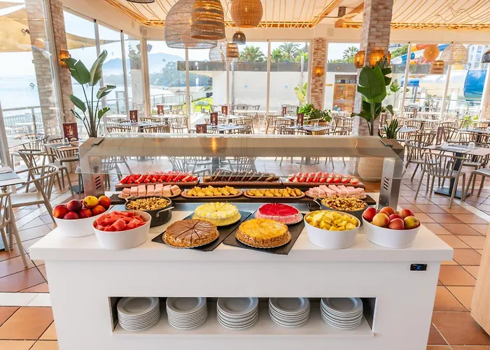 Globales Playa Szálloda 4*