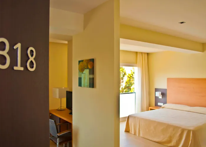 Globales Playa Hotel