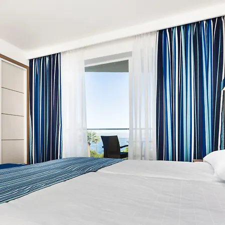 Globales Playa Hotell 4*